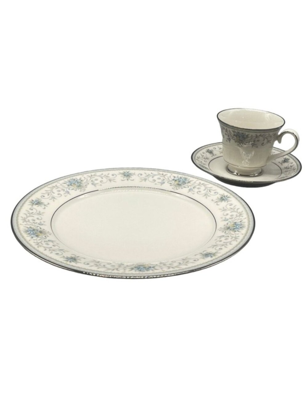 vintage carico fine china Tivoli 7954 dinner set of 3 cup saucer plate READ